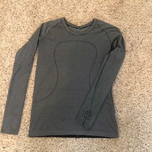 Lululemon long sleeve swiftly tee